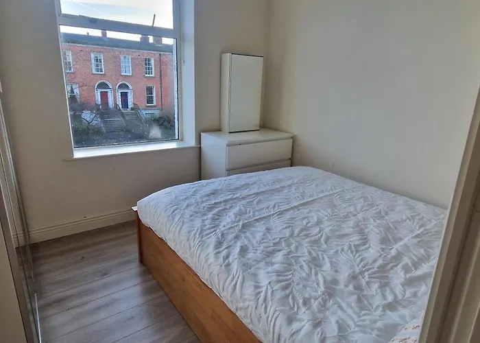Cosy 1bd In Refurbed Victorian House Heart Of D6 شقة